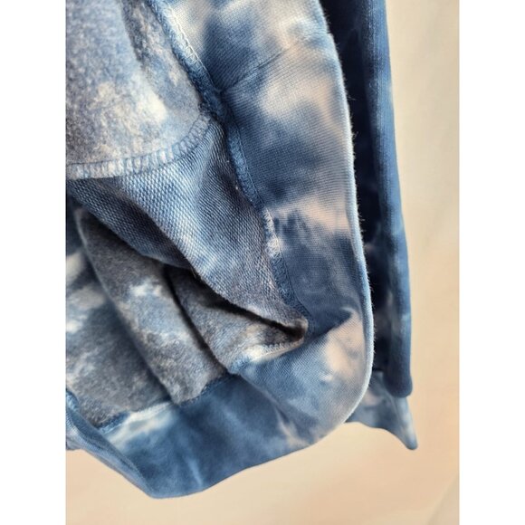 Buc-ees Sweatshirt Adult Size Medium Blue Tie Dye Pinball Arcade Bucees Beaver - Picture 7 of 10